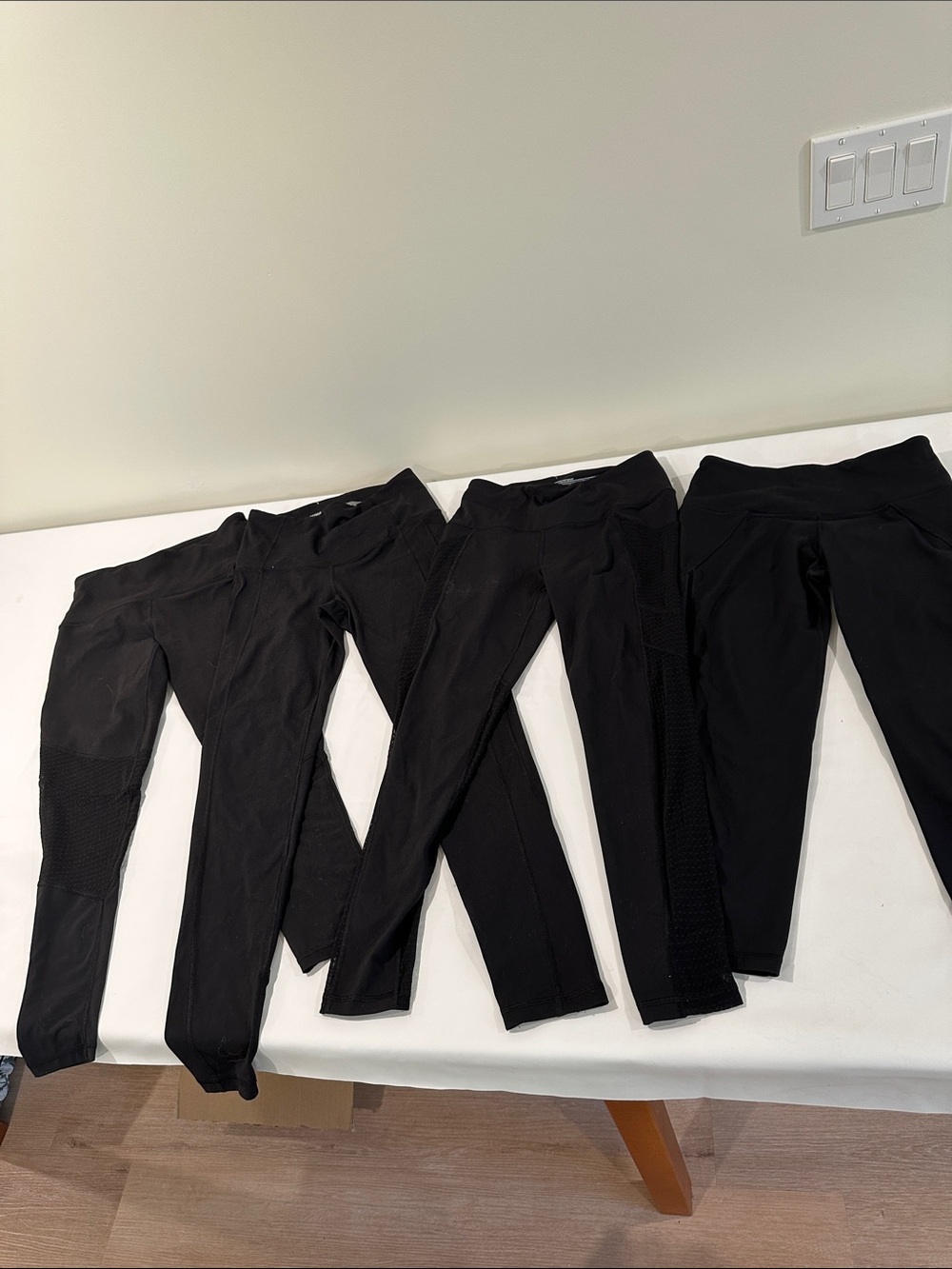 4 pairs Small VSX black leggings Victoria’s Secret sport workout pants mesh crop